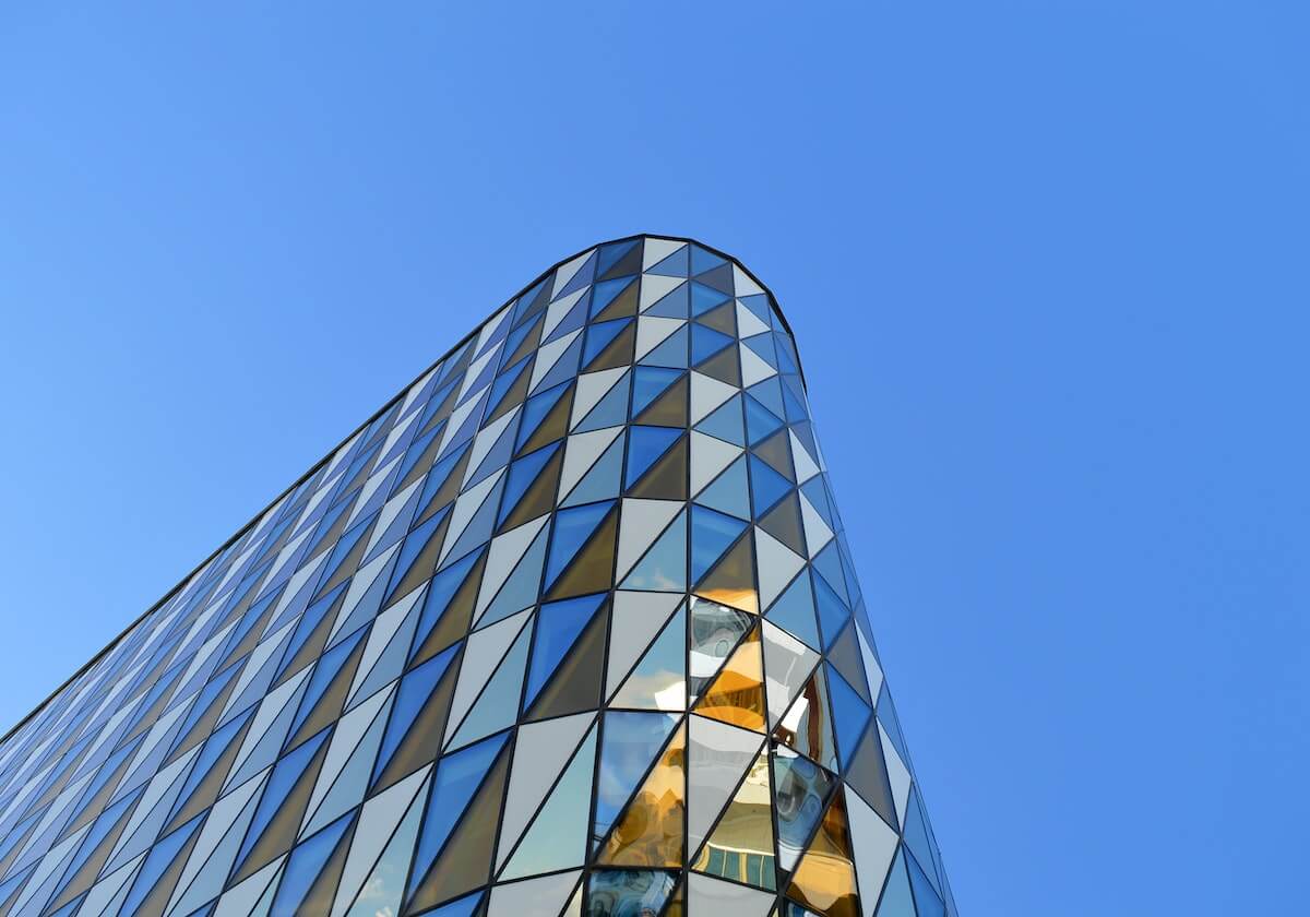 电竞世界杯-瞄准中产，迪卡侬要抛弃“平价”标签？