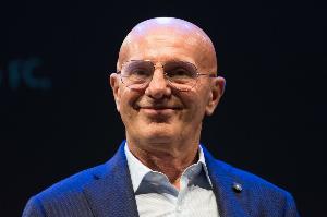 萨基：即便没有卢卡库孔蒂也能夺冠